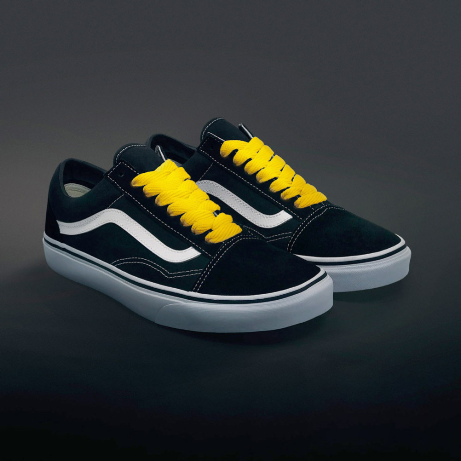 yellow shoelaces vans